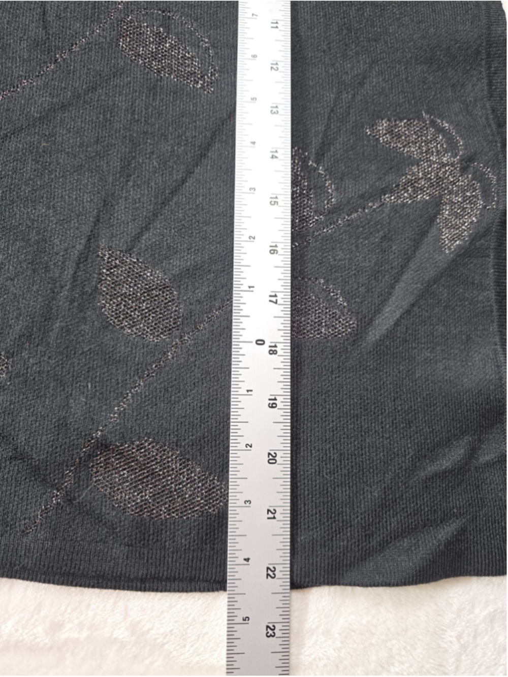 Anne Klein Women's M Black Metallic Floral Poncho Cape Luxury Boho Chic NWT - Picture 10 of 12